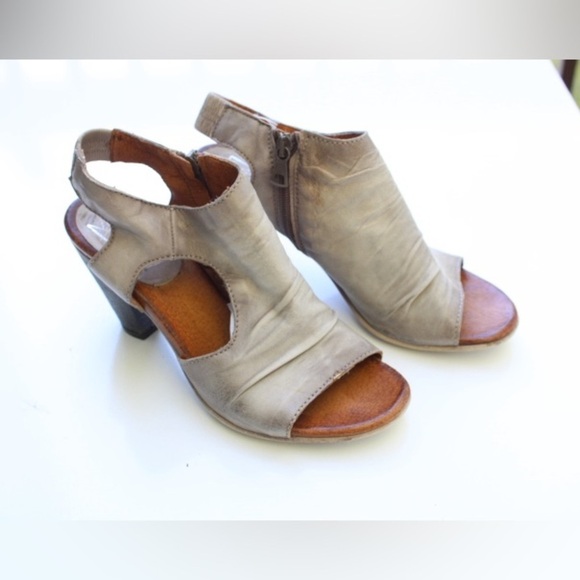Miz Mooz Shoes - Miz Mooz sandals